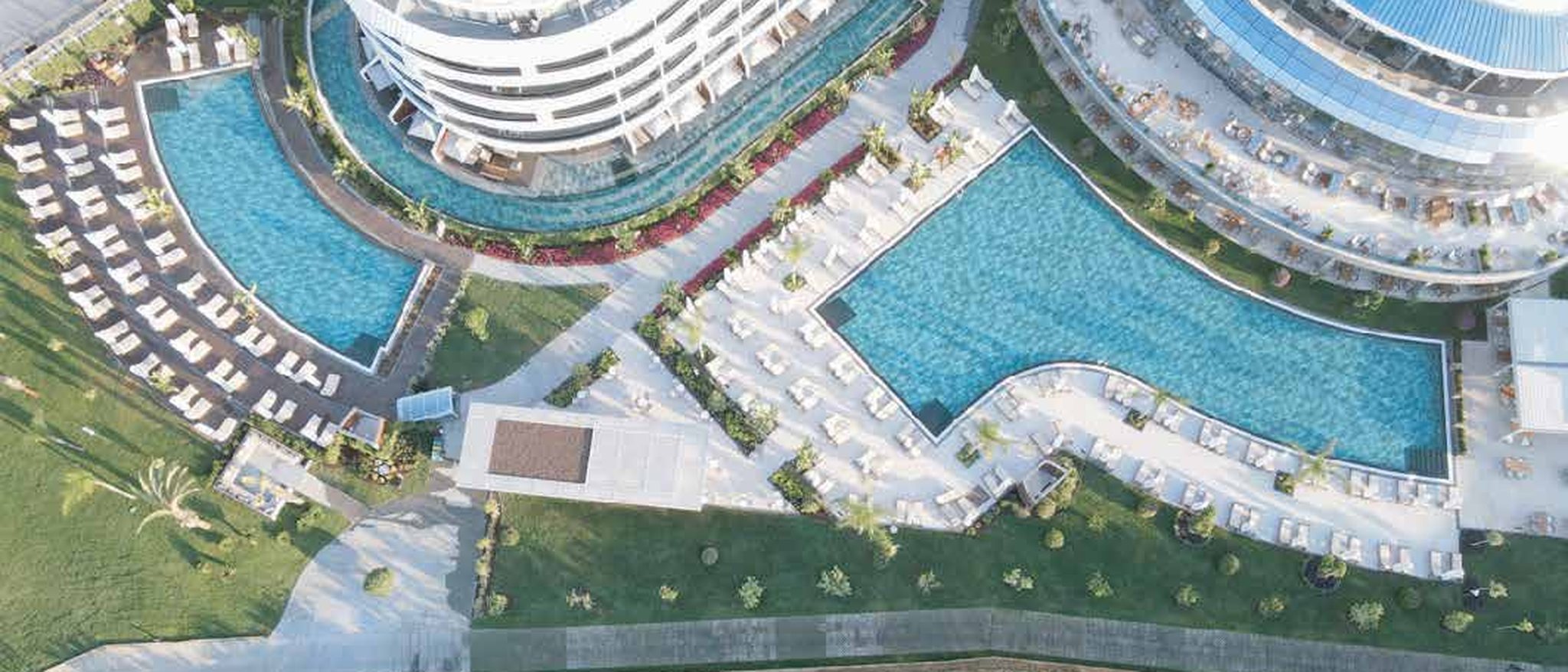 LIU Resort Antalya: aerial view of the pools and resort buildings